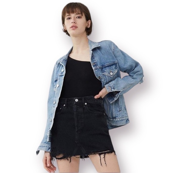 Agolde Dresses & Skirts - Agolde Quinn Denim Raw Hem Mini Size 27